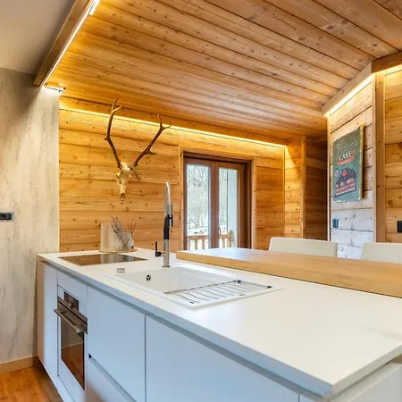 Apartamento Hostdomus - Chic Cesana Torinese