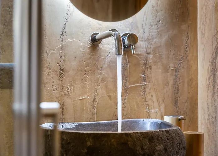 Hostdomus - Chic Apartment Cesana Torinese